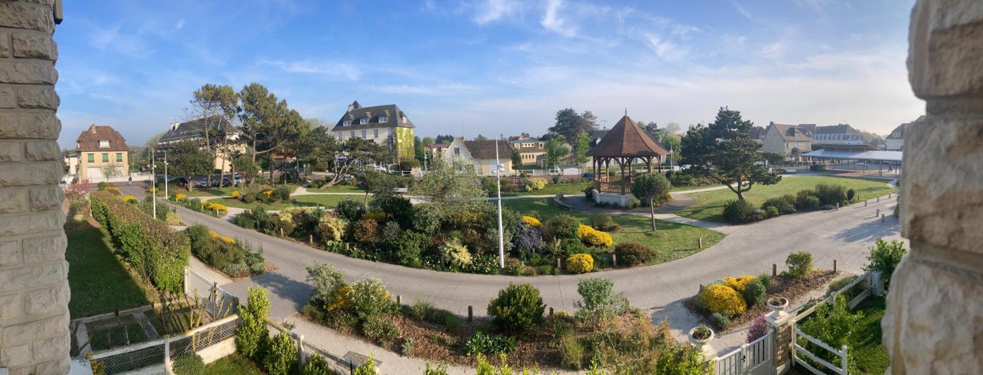 Les Alises Apartment Merville-Franceville-Plage Exterior photo